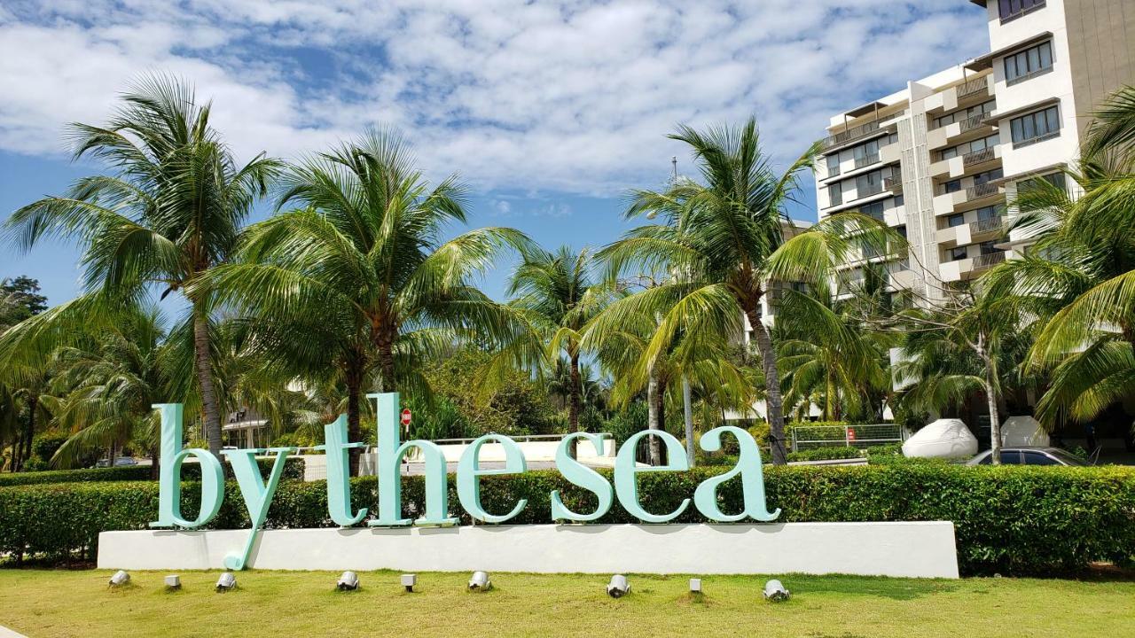 By The Sea Beach Luxury Resort - 바투 페링기 외부 사진